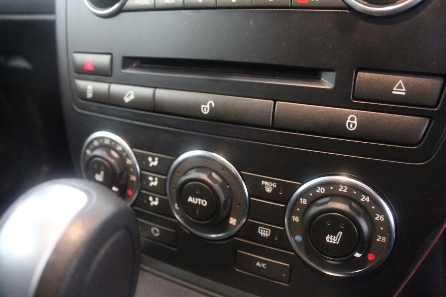 Used Land Rover Freelander 2 2014 for sale - 77937848: Photo 36