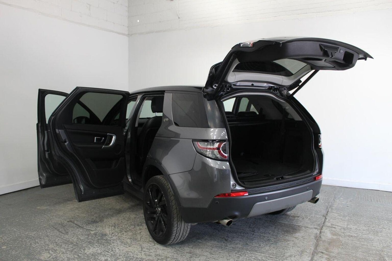 Used Land Rover Discovery Sport 2017 for sale - 76334732: Photo 21