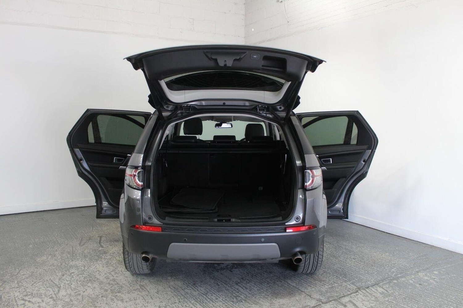 Used Land Rover Discovery Sport 2017 for sale - 76334732: Photo 24