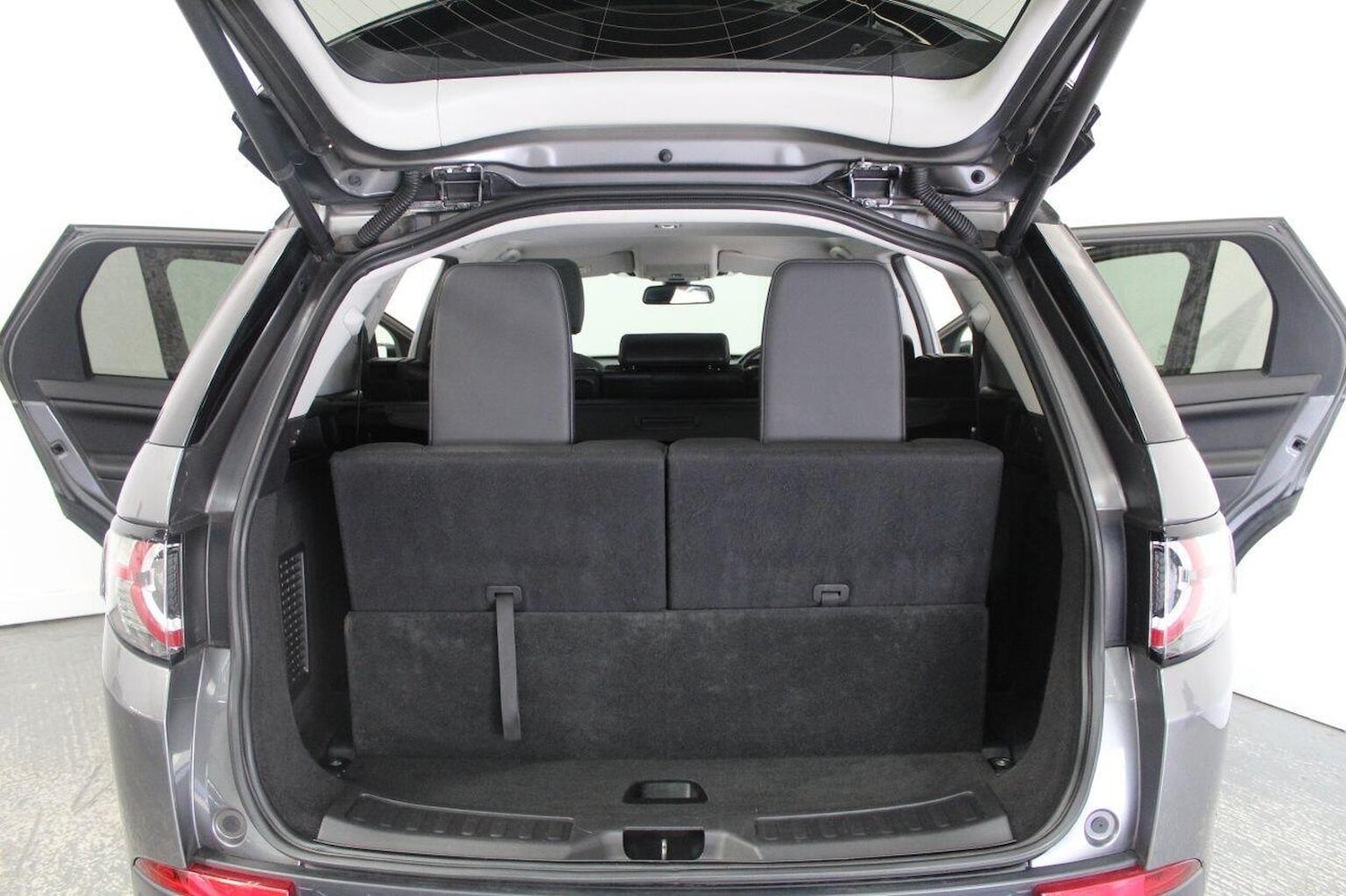 Used Land Rover Discovery Sport 2017 for sale - 76334732: Photo 26