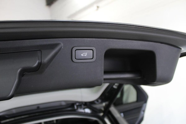 Used Land Rover Discovery Sport 2017 for sale - 76334732: Photo 27
