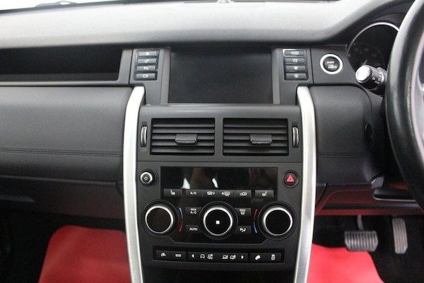Used Land Rover Discovery Sport 2017 for sale - 76334732: Photo 38