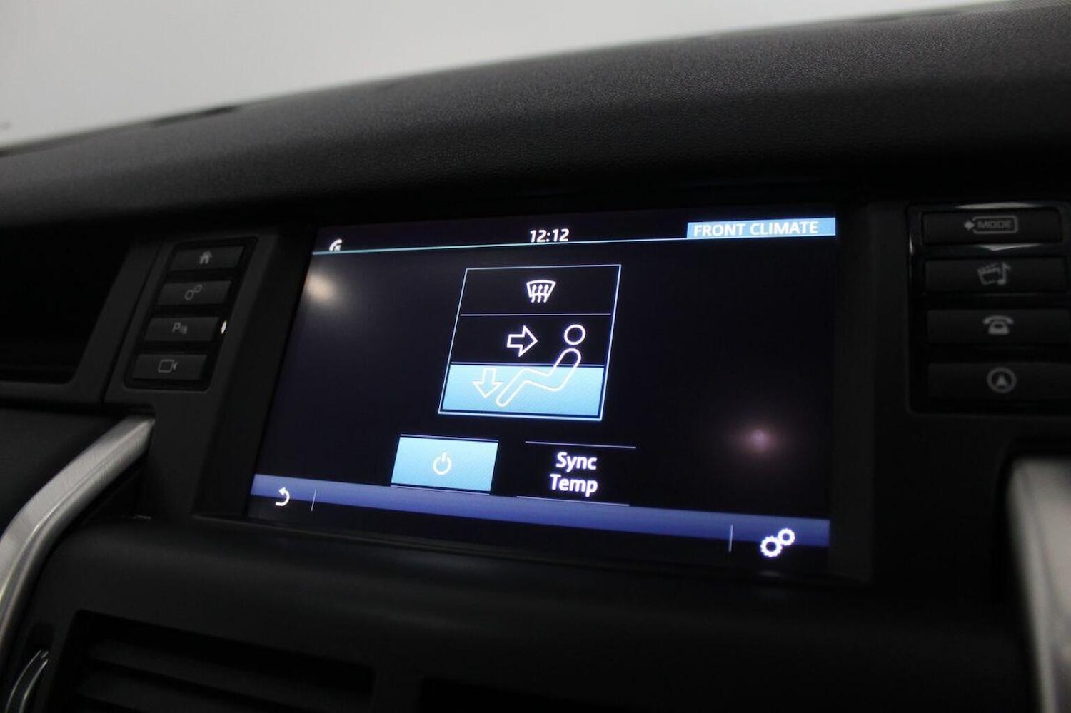 Used Land Rover Discovery Sport 2017 for sale - 76334732: Photo 42