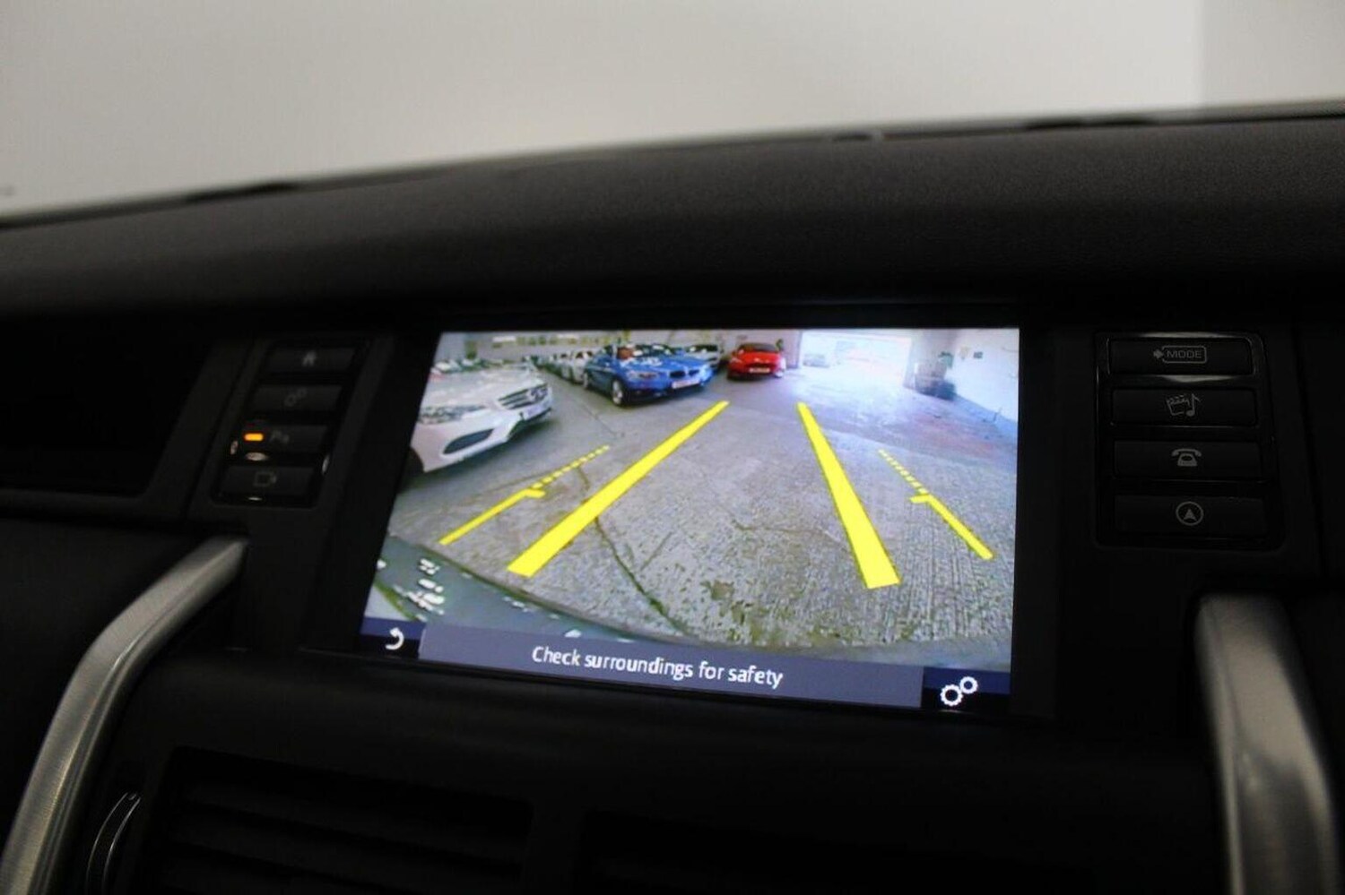 Used Land Rover Discovery Sport 2017 for sale - 76334732: Photo 44