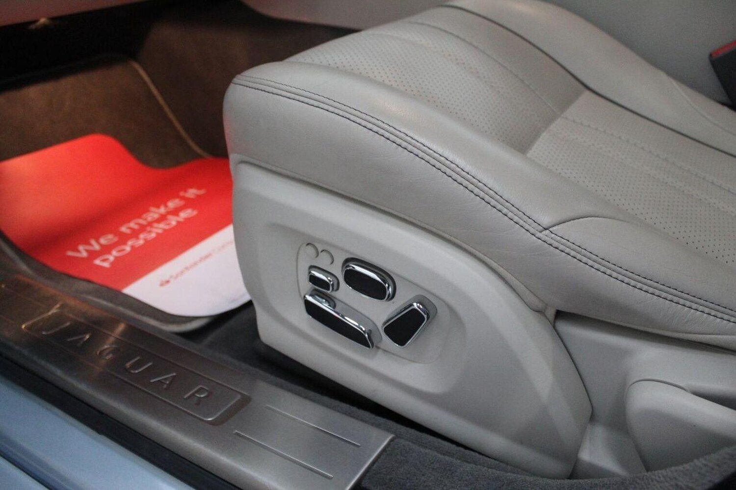 Used Jaguar XJ 2011 for sale - 75938380: Photo 35