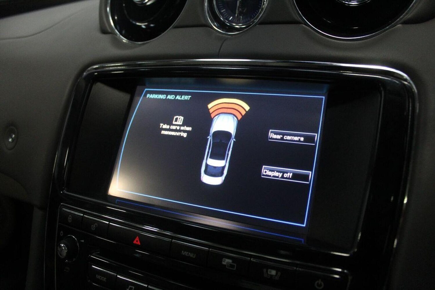 Used Jaguar XJ 2011 for sale - 75938380: Photo 38