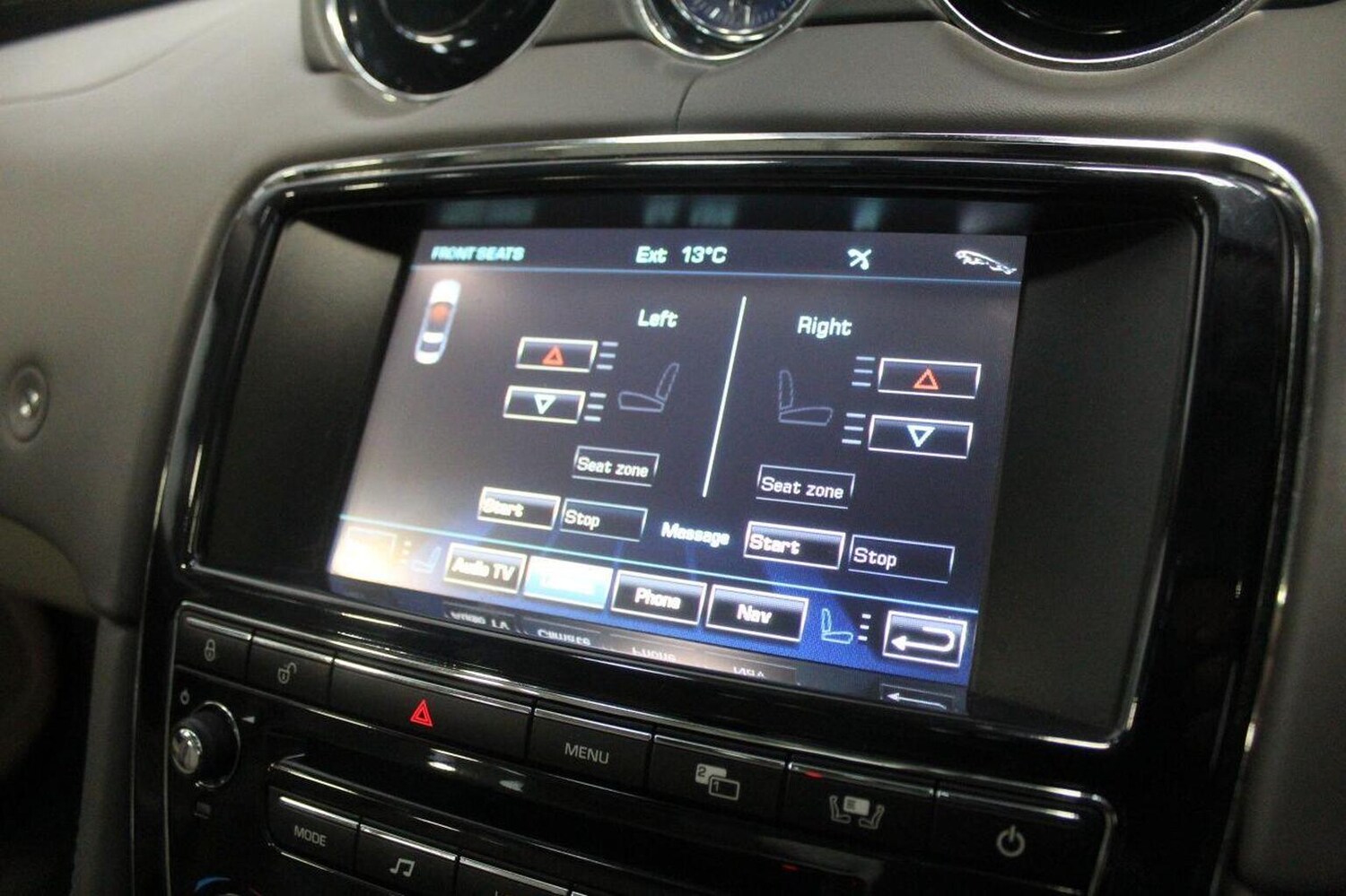 Used Jaguar XJ 2011 for sale - 75938380: Photo 40