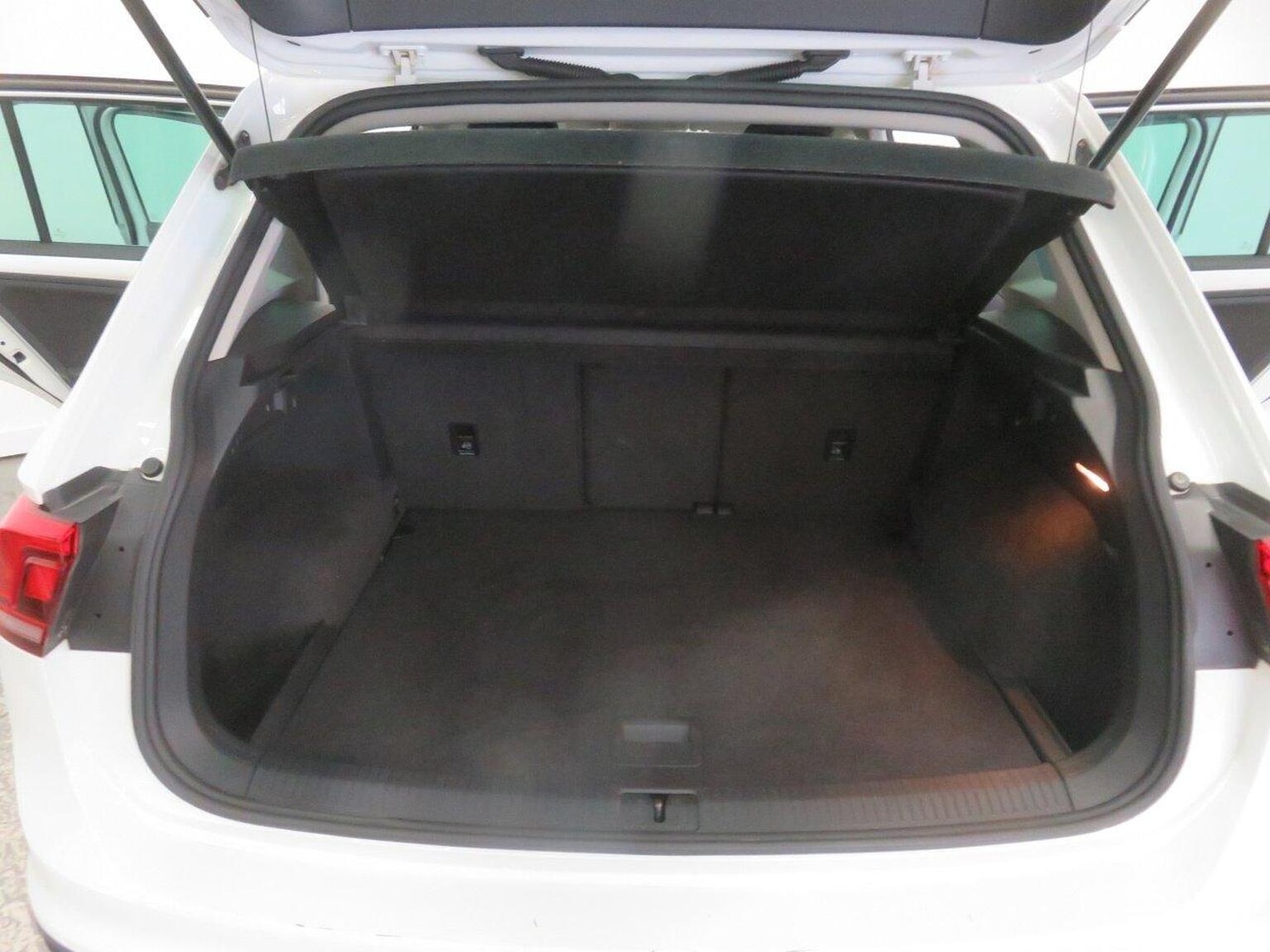 Used Volkswagen Tiguan 2017 for sale - 77938033: Photo 22