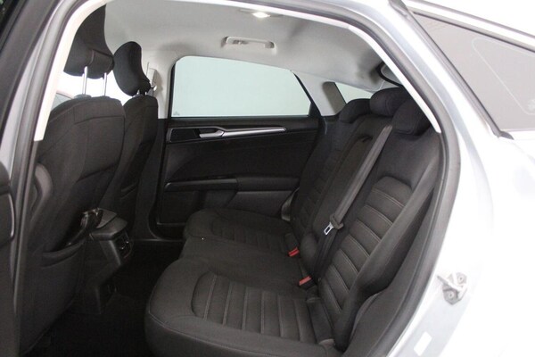 Used Ford Mondeo 2015 for sale - 76305644: Photo 51