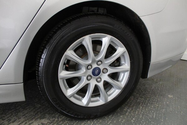 Used Ford Mondeo 2015 for sale - 76305644: Photo 56