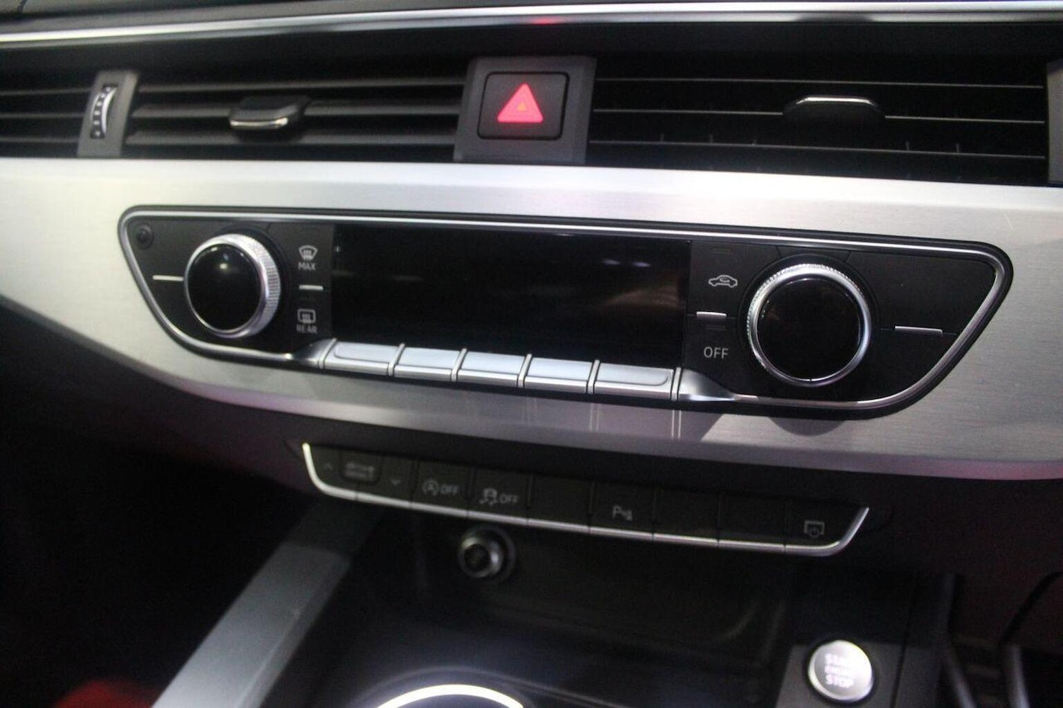 Used Audi A4 2016 for sale - 77937883: Photo 43