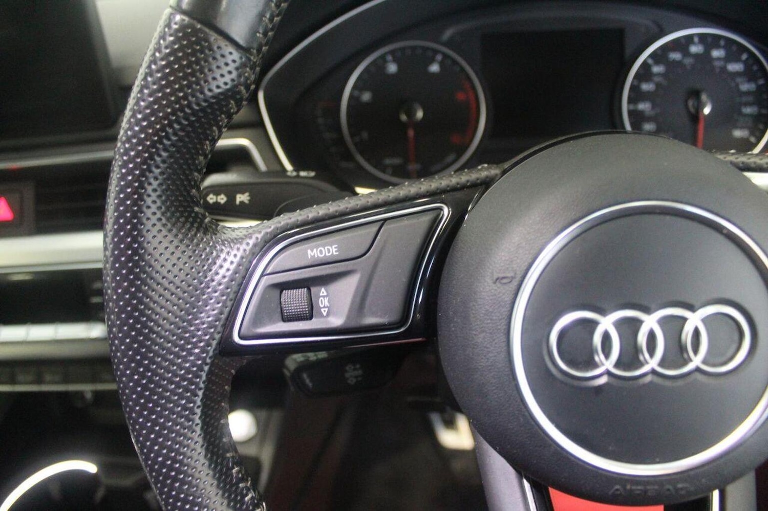 Used Audi A4 2016 for sale - 77937883: Photo 48