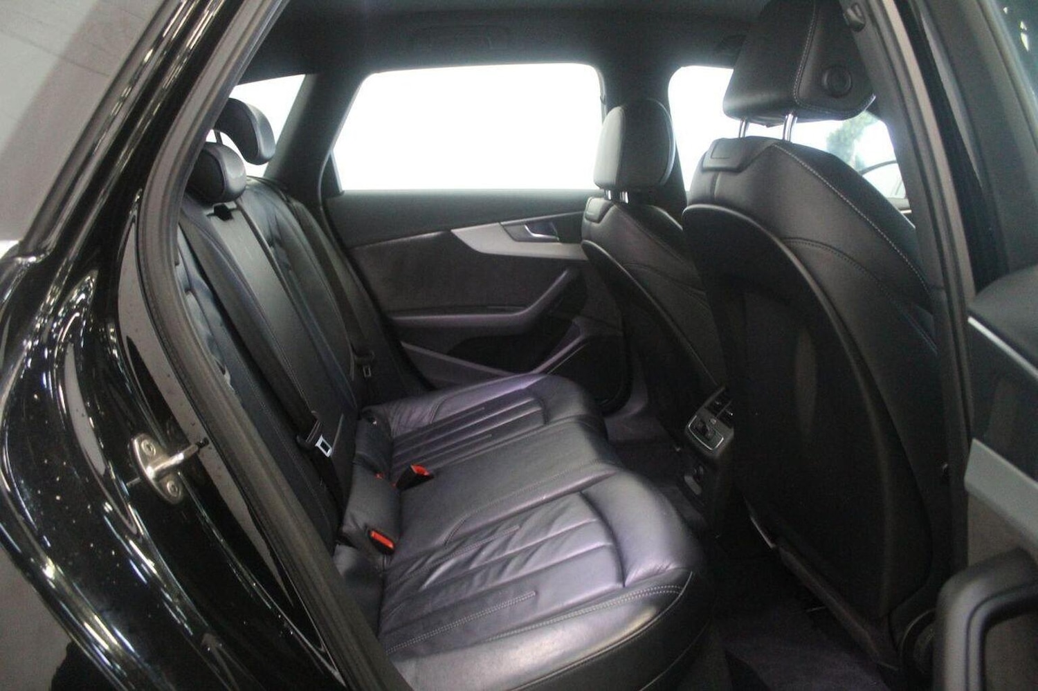 Used Audi A4 2016 for sale - 77937883: Photo 56