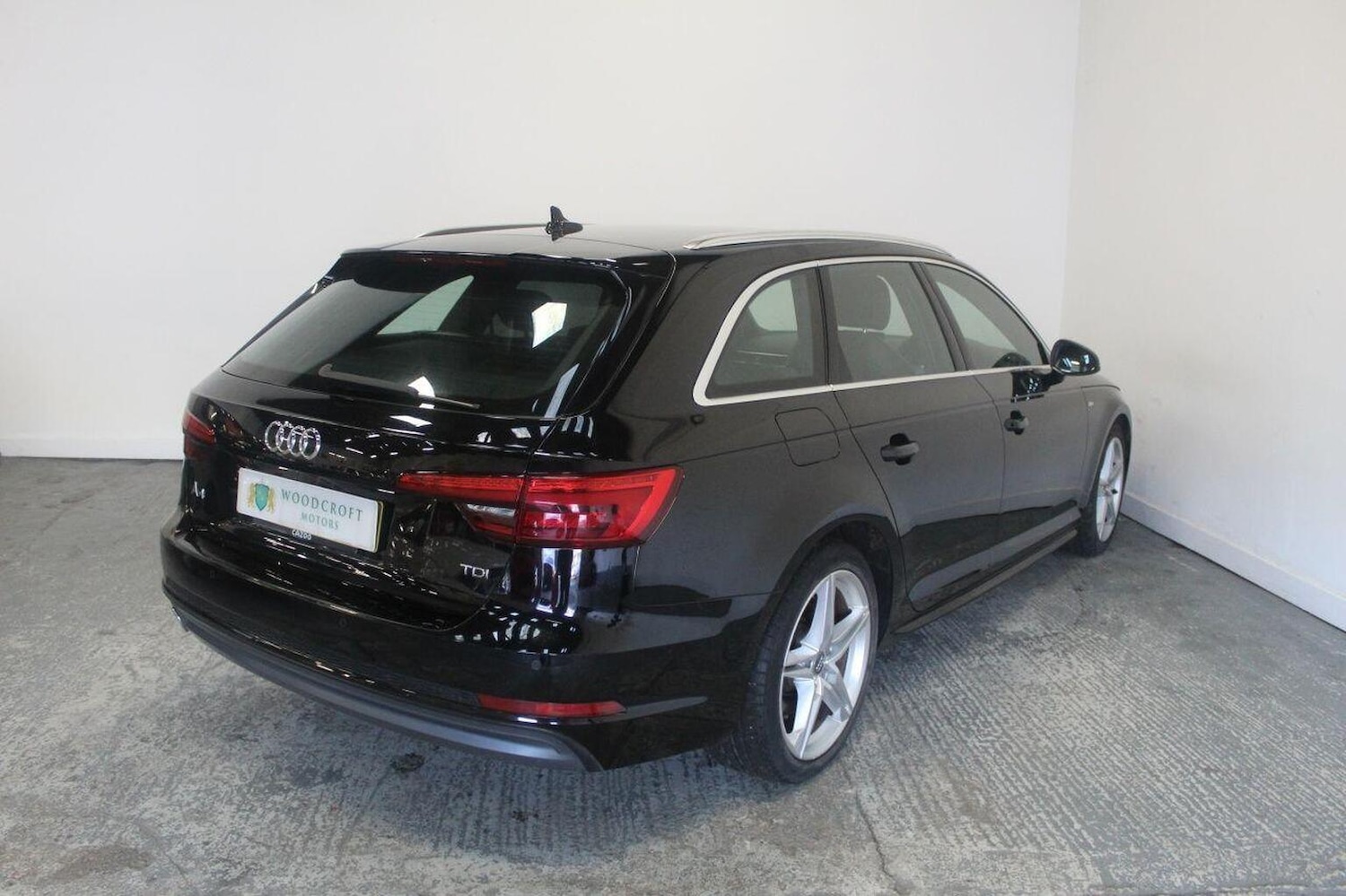 Used Audi A4 2016 for sale - 77937883: Photo 8