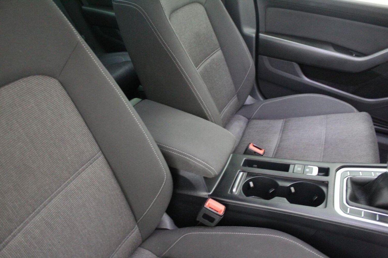Used Volkswagen Passat 2015 for sale - 76016702: Photo 44
