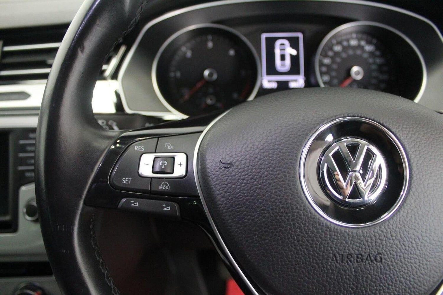 Used Volkswagen Passat 2015 for sale - 76016702: Photo 46