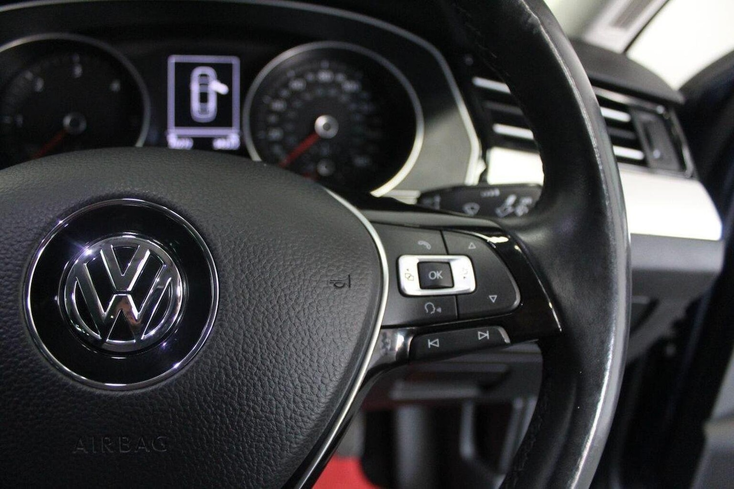Used Volkswagen Passat 2015 for sale - 76016702: Photo 47
