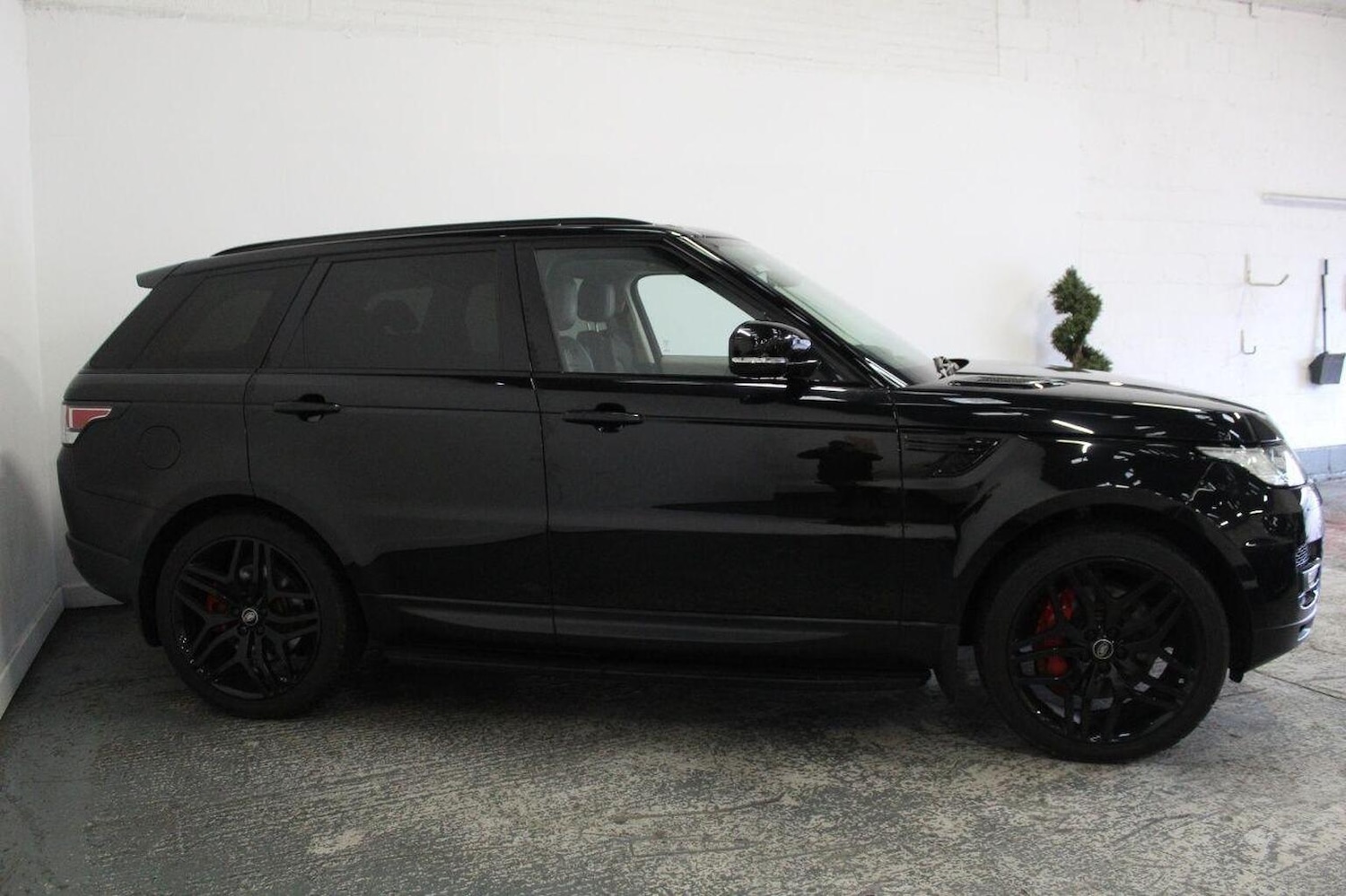 Used Land Rover Range Rover Sport 2014 for sale - 77464546: Photo 4