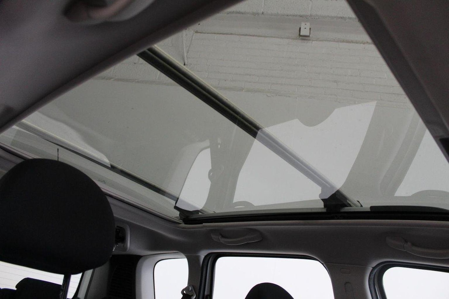 Used Citroen C3 Picasso 2015 for sale - 76246090: Photo 20