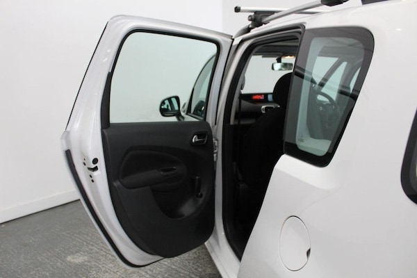 Used Citroen C3 Picasso 2015 for sale - 76246090: Photo 28