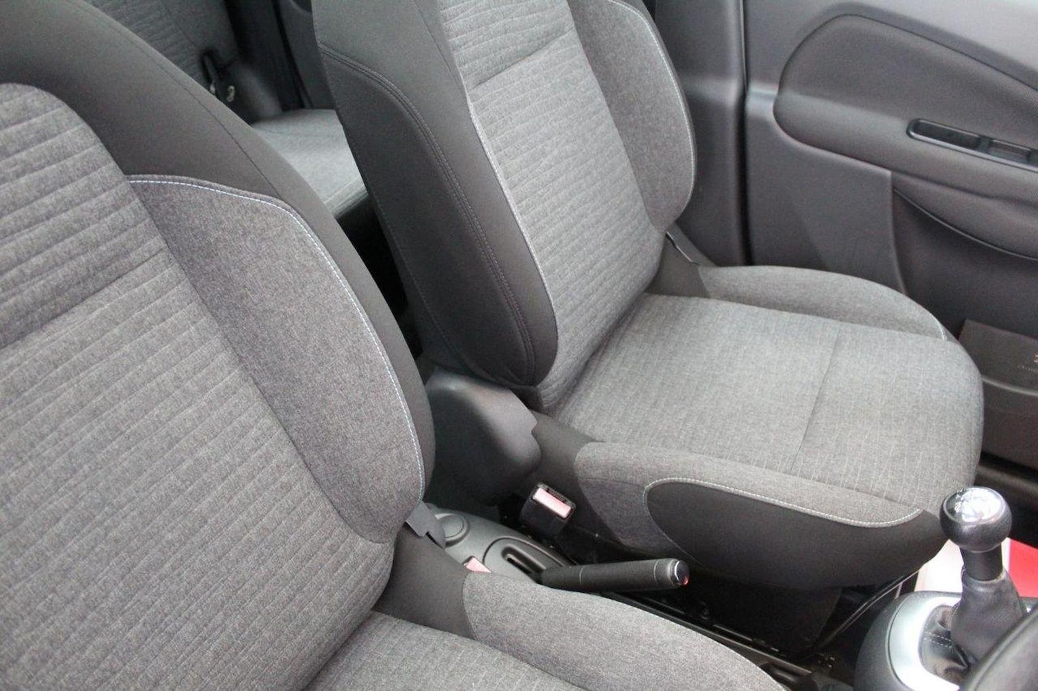 Used Citroen C3 Picasso 2015 for sale - 76246090: Photo 39