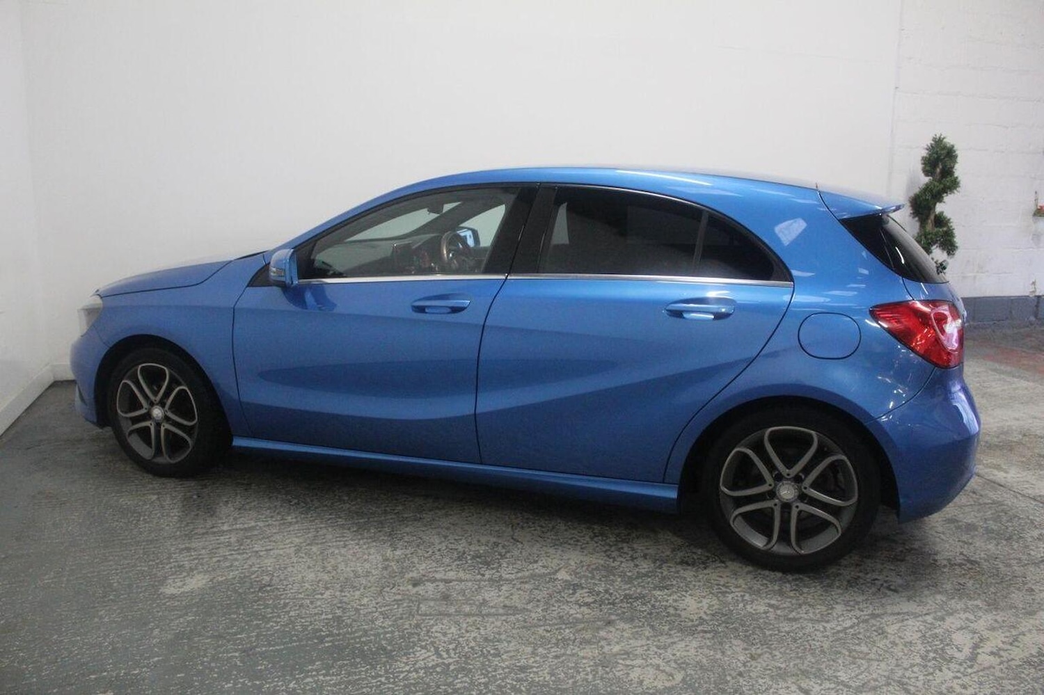 Used Mercedes-Benz A-Class 2015 for sale - 77251349: Photo 10