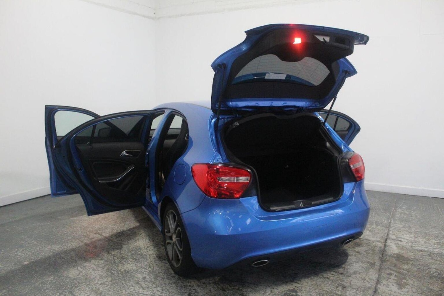 Used Mercedes-Benz A-Class 2015 for sale - 77251349: Photo 19