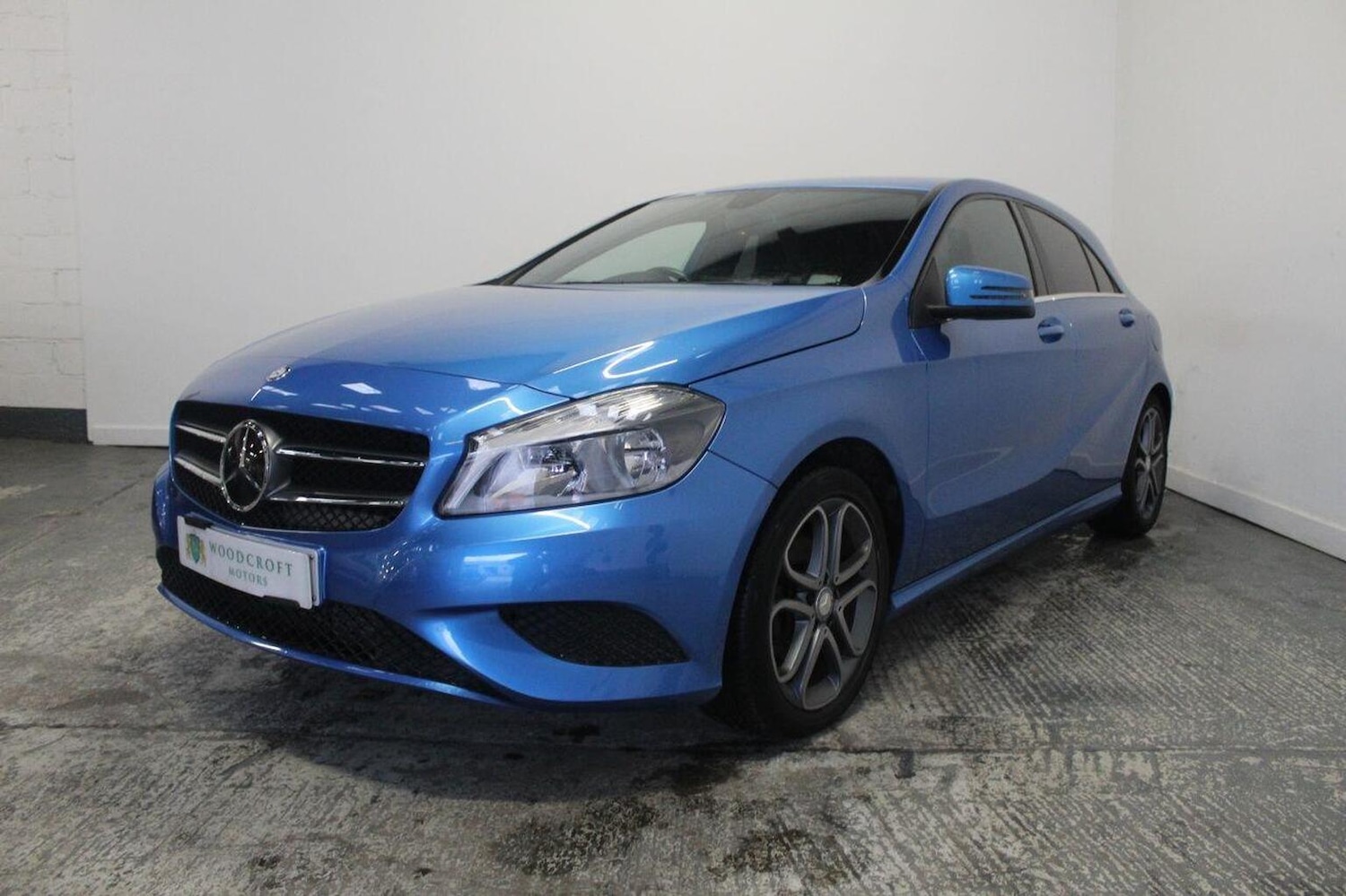 Used Mercedes-Benz A-Class 2015 for sale - 77251349: Photo 2