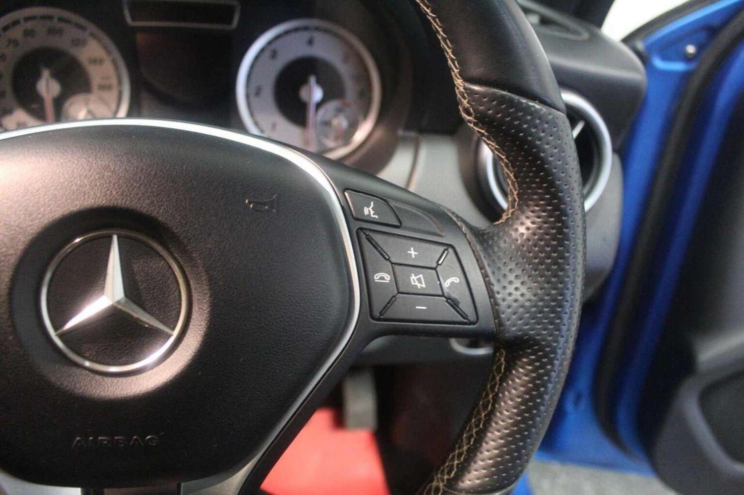 Used Mercedes-Benz A-Class 2015 for sale - 77251349: Photo 45