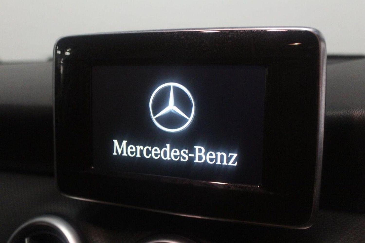 Used Mercedes-Benz A-Class 2015 for sale - 77395147: Photo 36