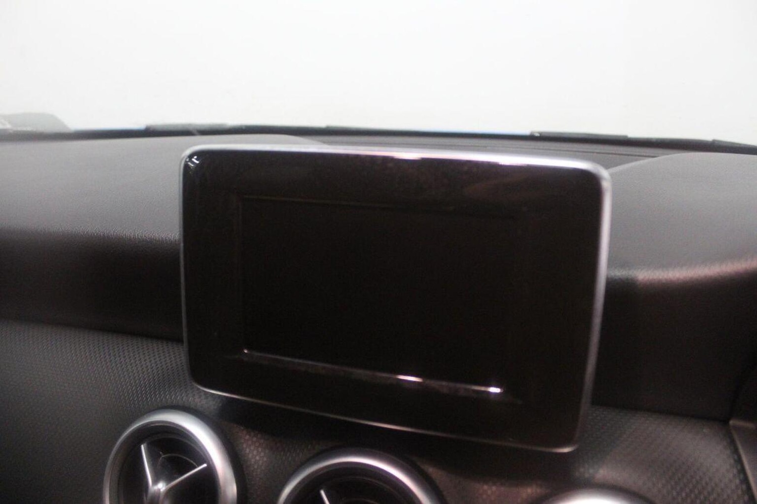 Used Mercedes-Benz A-Class 2015 for sale - 77395147: Photo 37