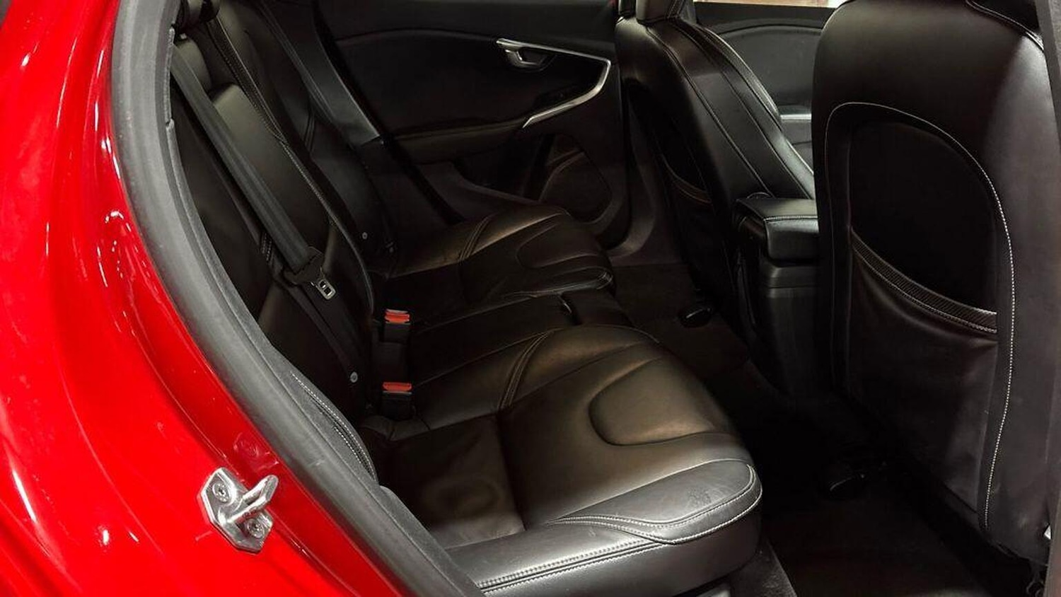 Used Volvo V40 2014 for sale - 77937819: Photo 12