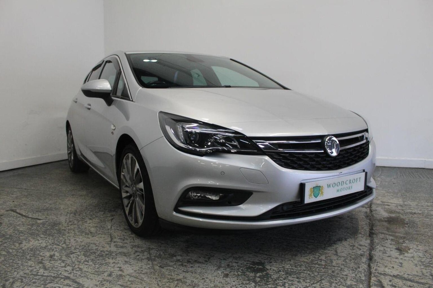 Used Vauxhall Astra 2016 for sale - 76631472: Photo 1