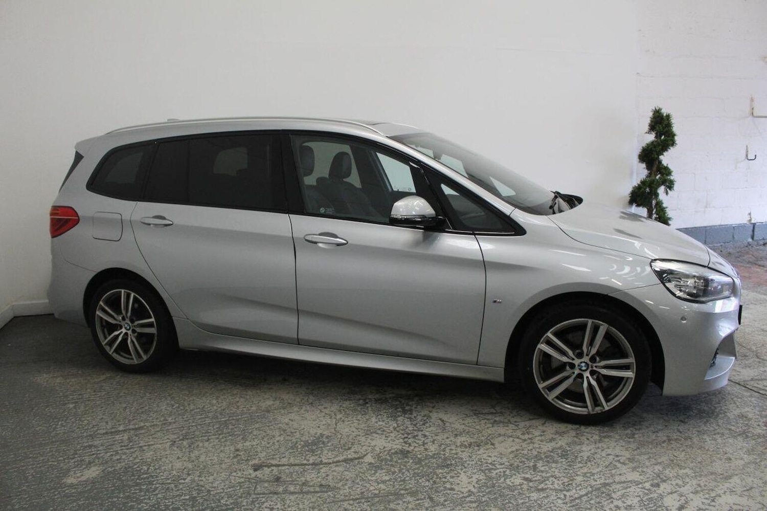 Used BMW 2 Series 2015 for sale - 76924274: Photo 4