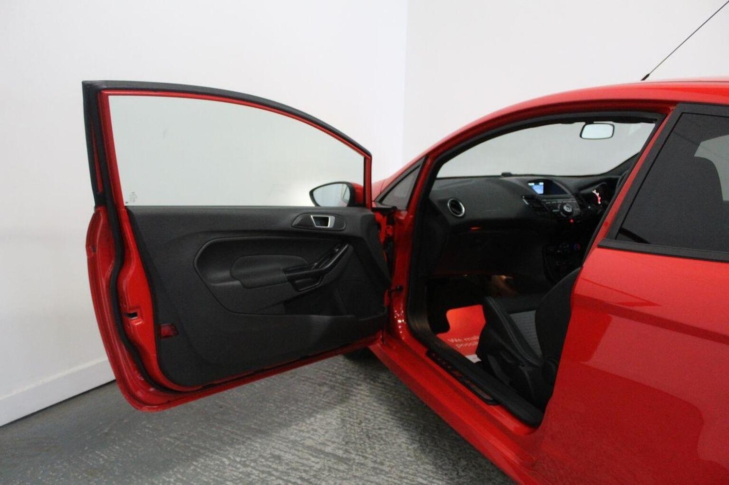 Used Ford Fiesta 2013 for sale - 76911107: Photo 24