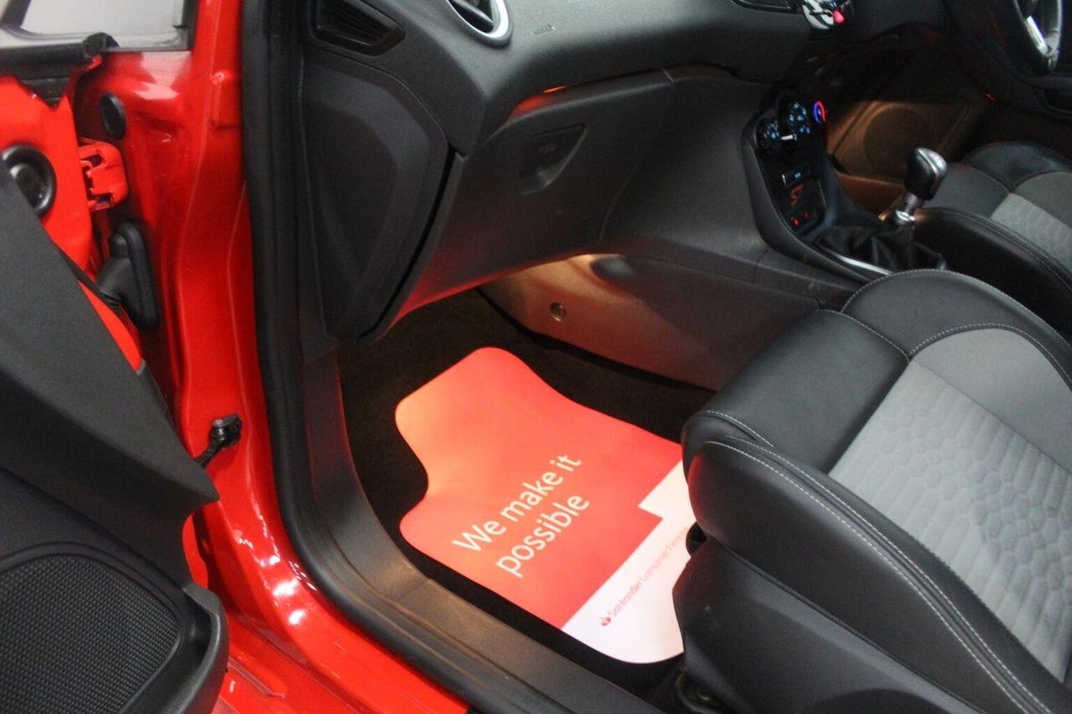 Used Ford Fiesta 2013 for sale - 76911107: Photo 28