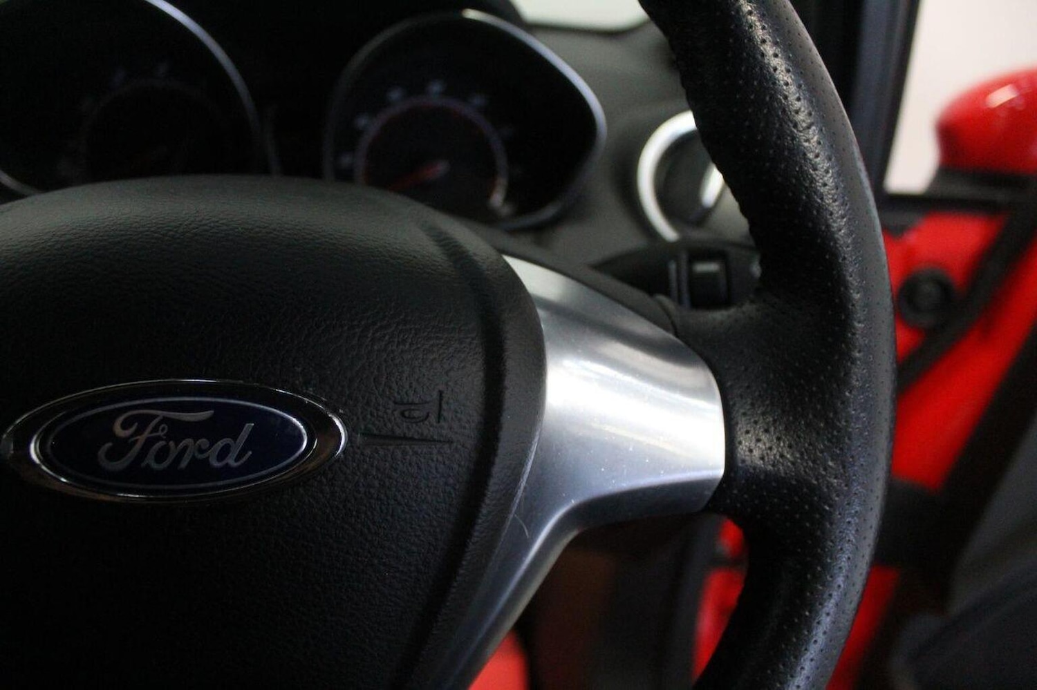 Used Ford Fiesta 2013 for sale - 76911107: Photo 43