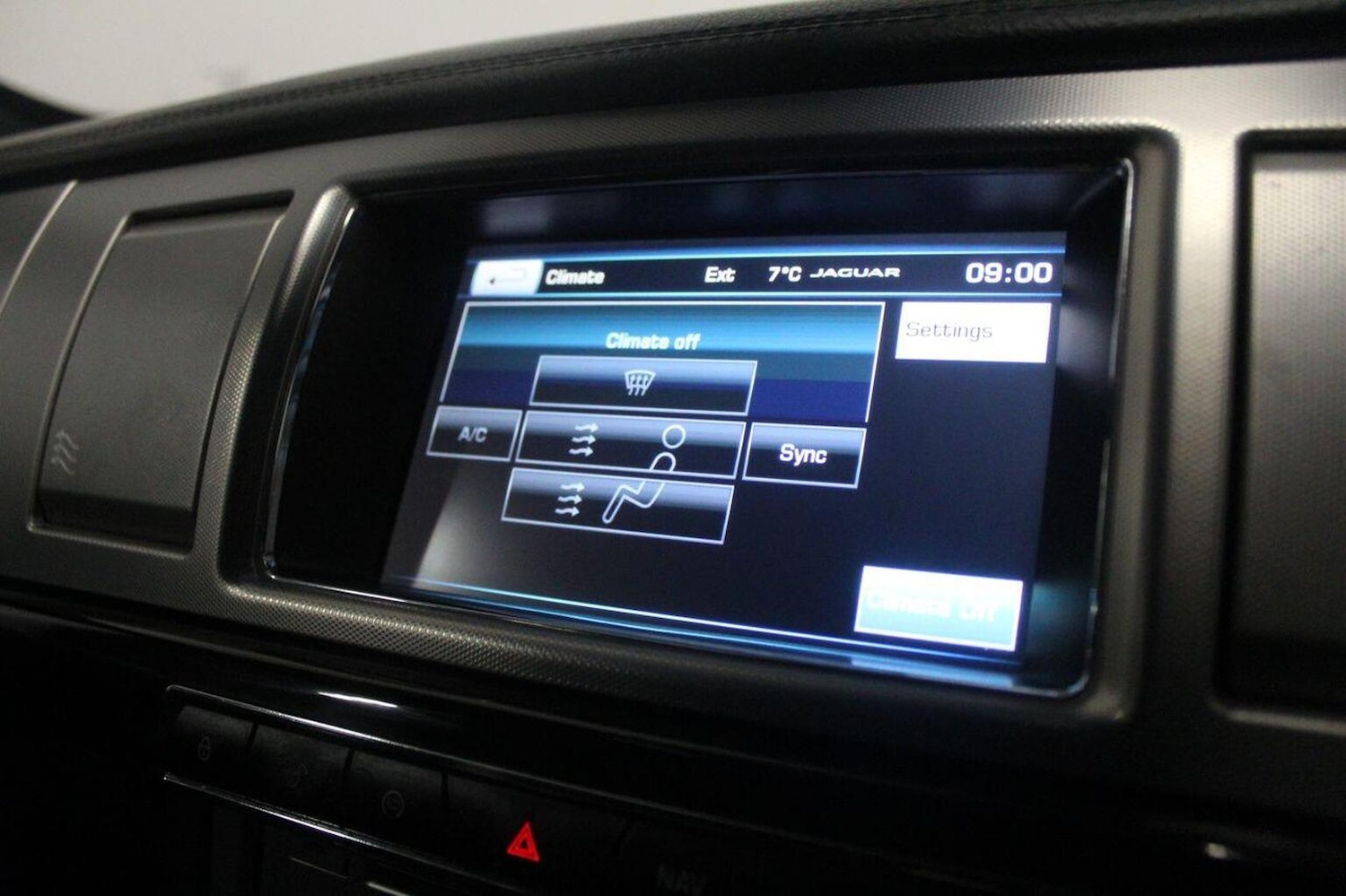 Used Jaguar XF 2014 for sale - 77937825: Photo 41