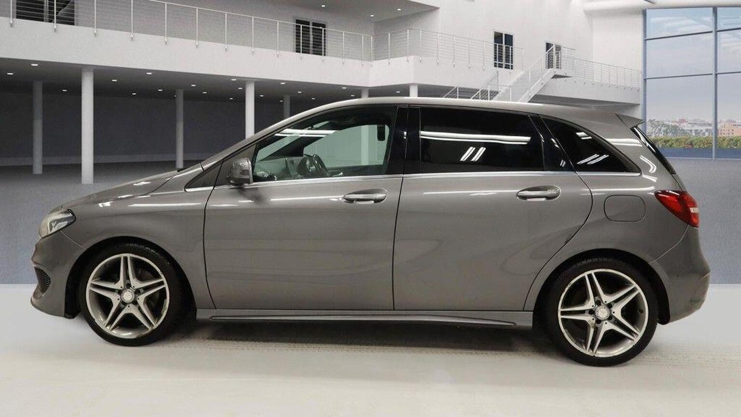 Used Mercedes-Benz B Class 2015 for sale - 77319839: Photo 11