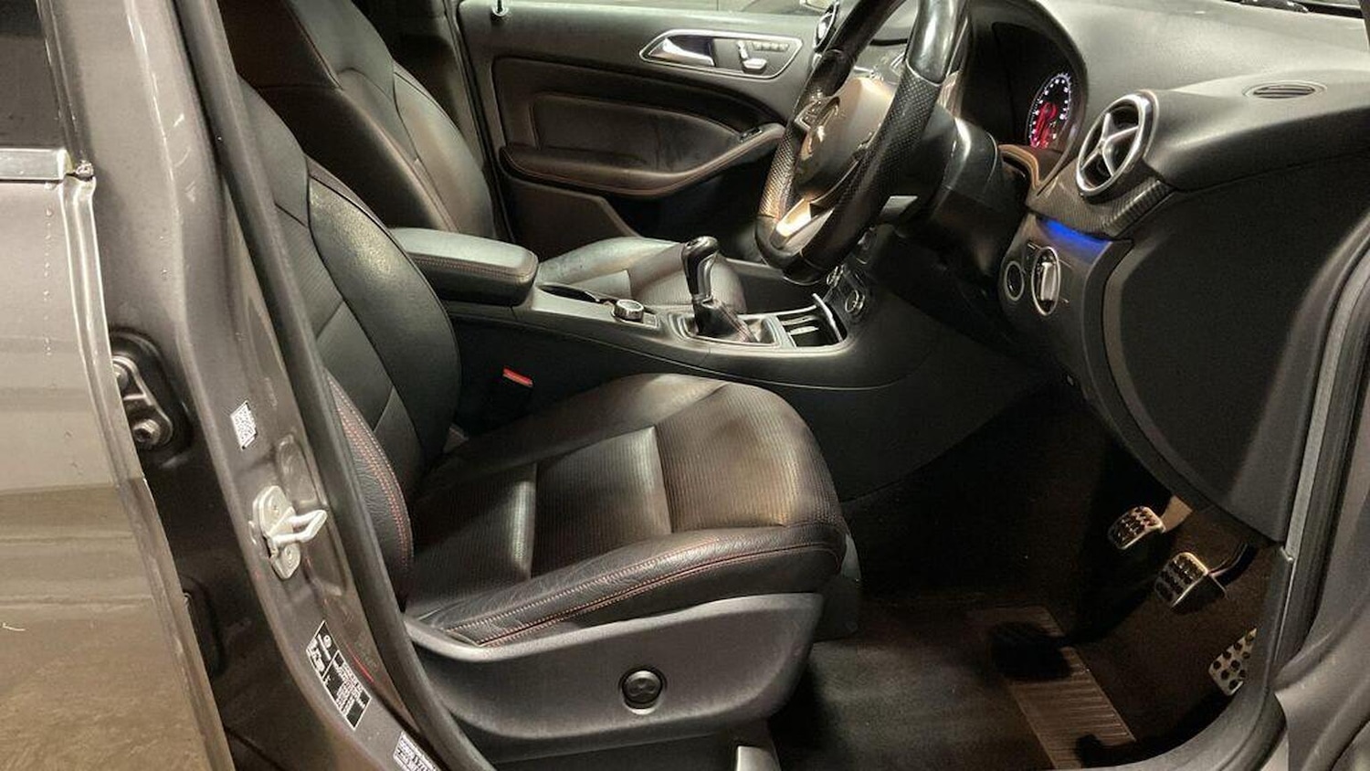 Used Mercedes-Benz B Class 2015 for sale - 77319839: Photo 14