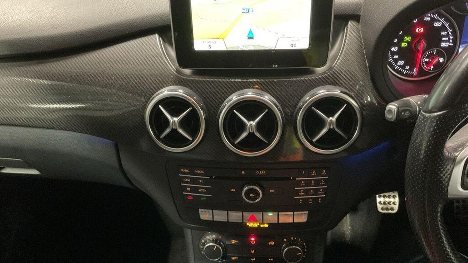 Used Mercedes-Benz B Class 2015 for sale - 77319839: Photo 16