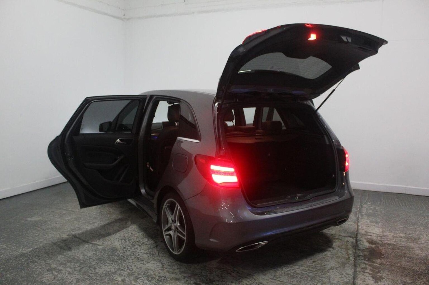 Used Mercedes-Benz B Class 2015 for sale - 77319839: Photo 19