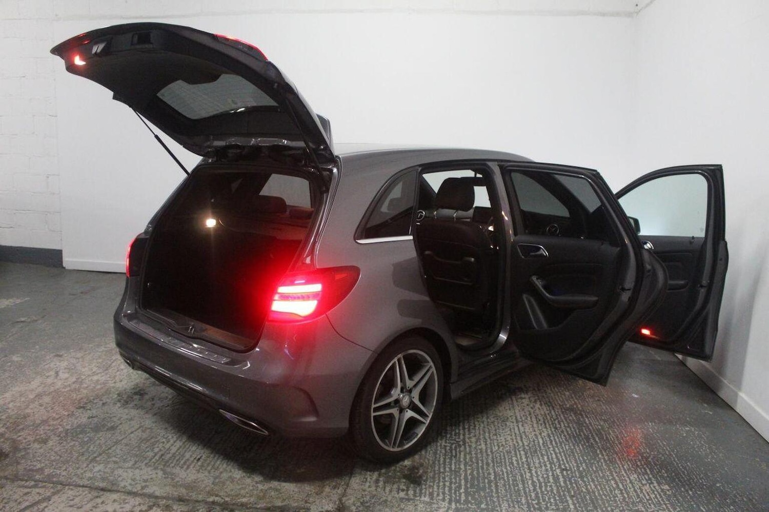 Used Mercedes-Benz B Class 2015 for sale - 77319839: Photo 20