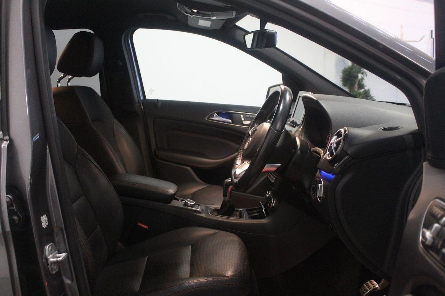 Used Mercedes-Benz B Class 2015 for sale - 77319839: Photo 27