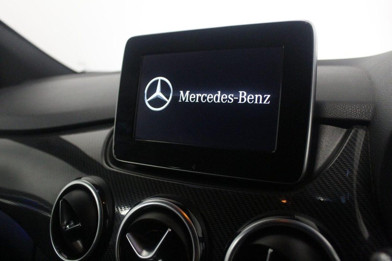Used Mercedes-Benz B Class 2015 for sale - 77319839: Photo 33