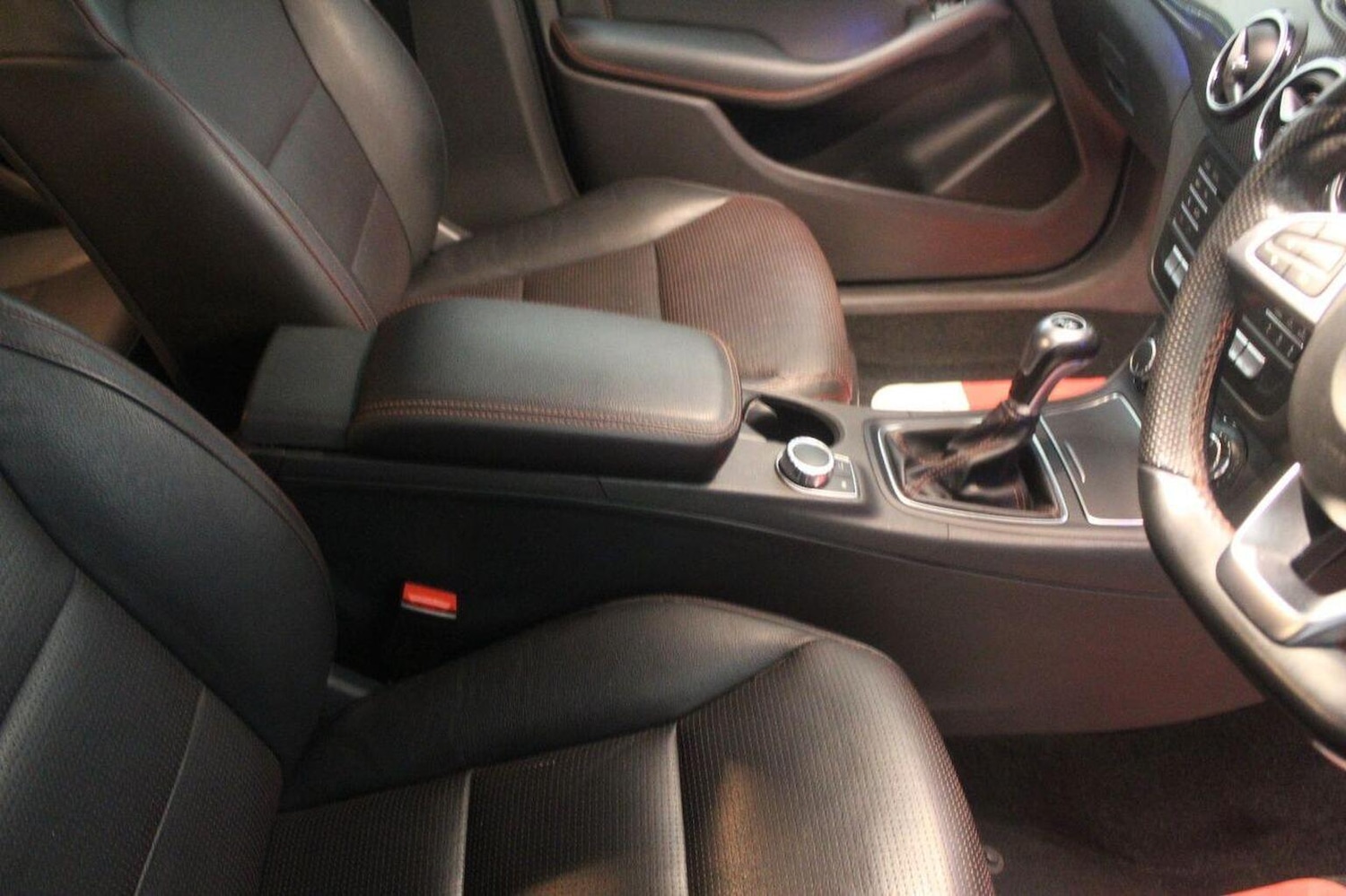 Used Mercedes-Benz B Class 2015 for sale - 77319839: Photo 42