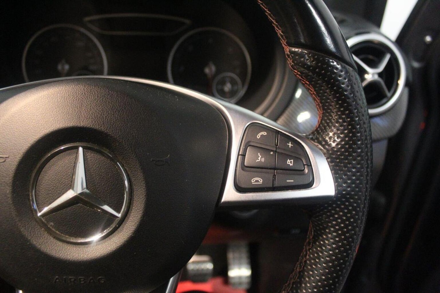 Used Mercedes-Benz B Class 2015 for sale - 77319839: Photo 46