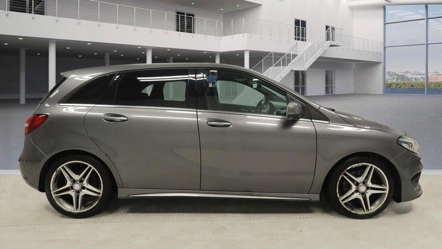 Used Mercedes-Benz B Class 2015 for sale - 77319839: Photo 9