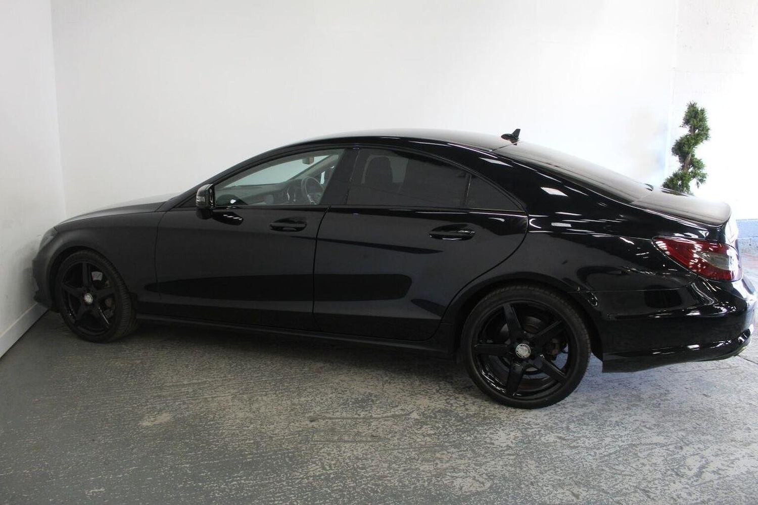 Used Mercedes-Benz CLS 2013 for sale - 76041065: Photo 10