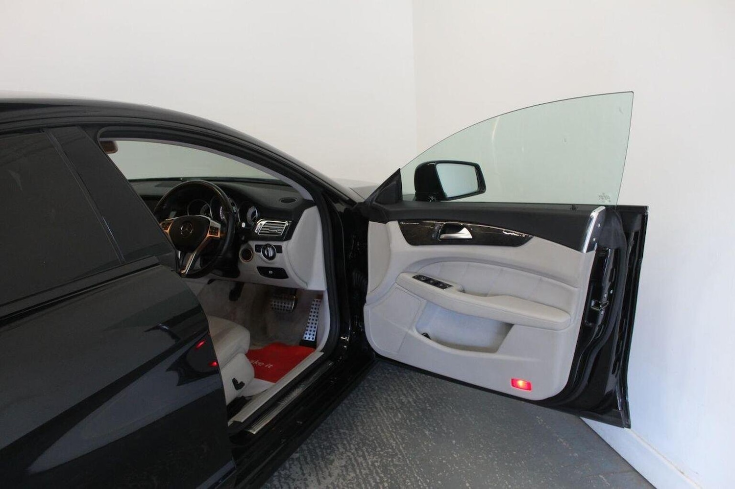 Used Mercedes-Benz CLS 2013 for sale - 76041065: Photo 23